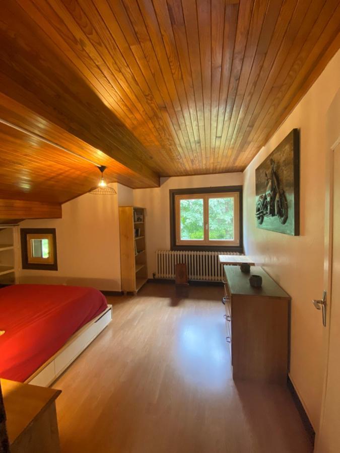 Logement Mansarde Dans Maison Avec Jardin En Bord De Piste, Vue Montagne Les Houches Exteriör bild