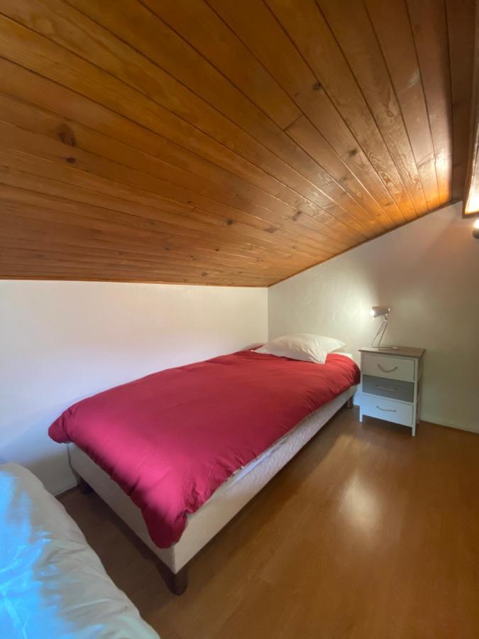 Logement Mansarde Dans Maison Avec Jardin En Bord De Piste, Vue Montagne Les Houches Exteriör bild