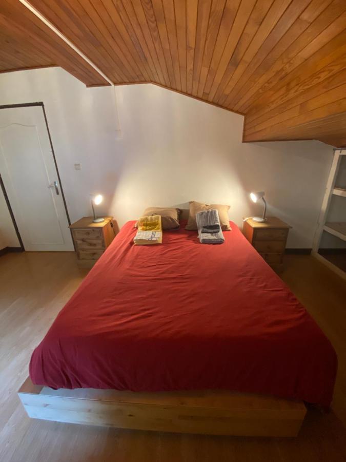 Logement Mansarde Dans Maison Avec Jardin En Bord De Piste, Vue Montagne Les Houches Exteriör bild