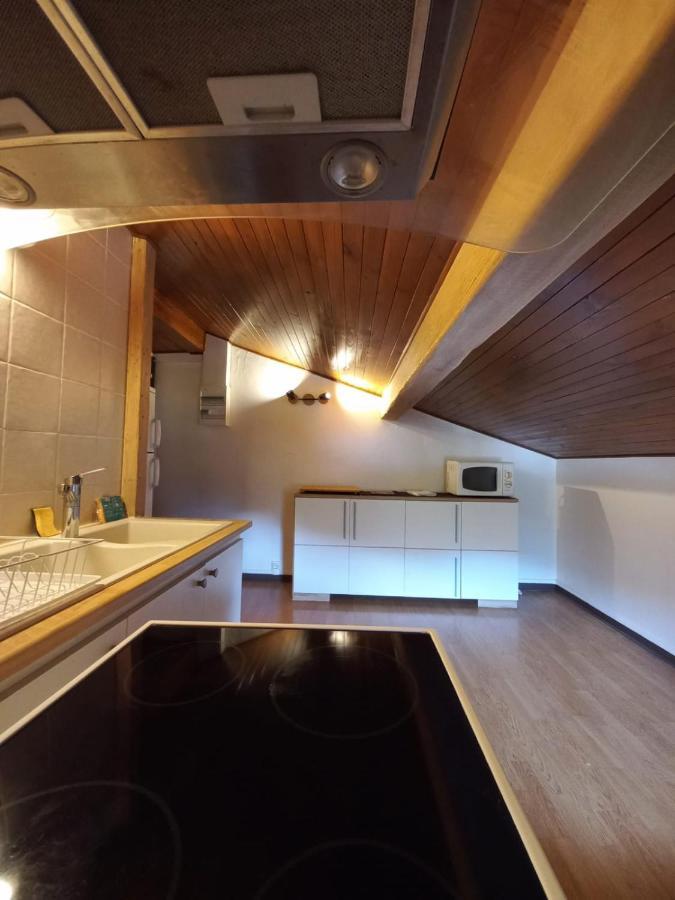 Logement Mansarde Dans Maison Avec Jardin En Bord De Piste, Vue Montagne Les Houches Exteriör bild
